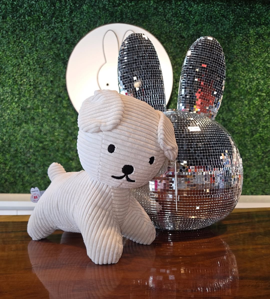 snuffy corduroy white | only at miffytown