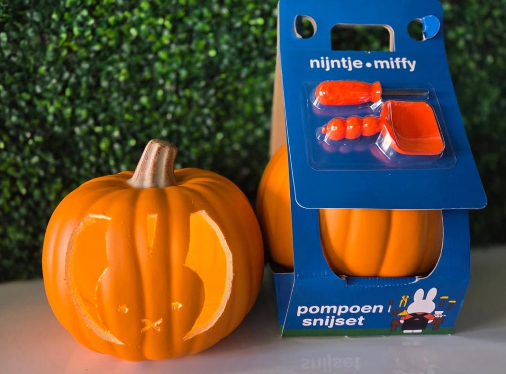 pumpkin carving set | only at miffytown