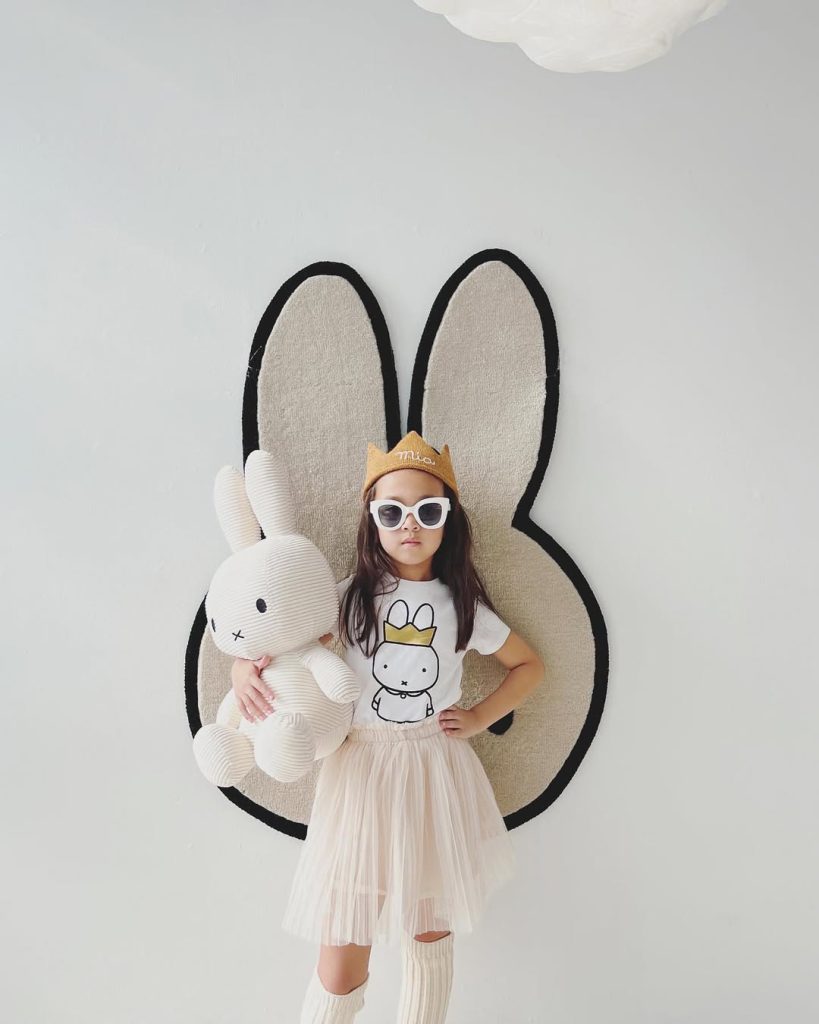 miffy sitting corduroy offwhite (27.5") - Image 5